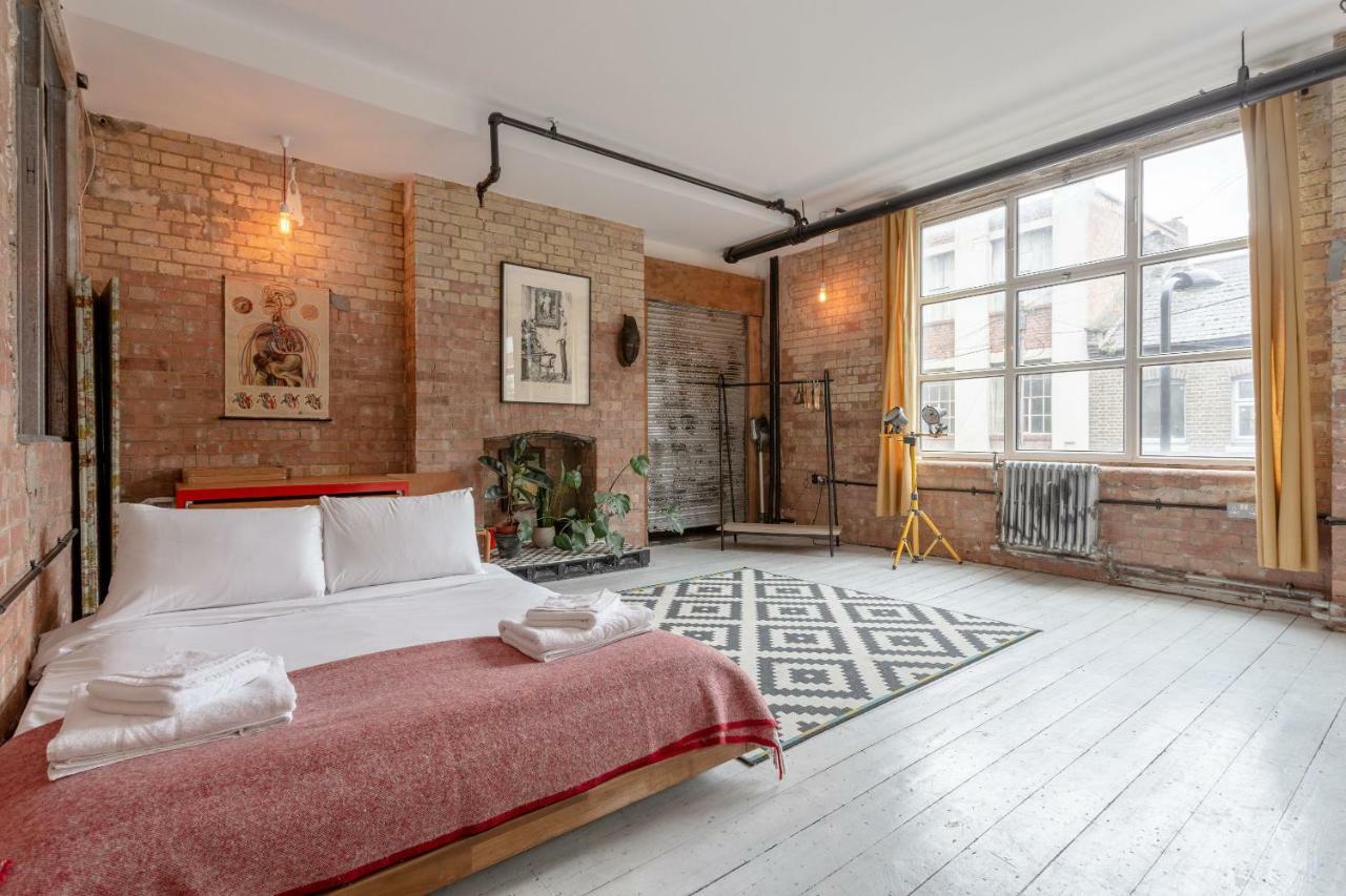 Industrial Open Plan Studio In Hackney Apartment *